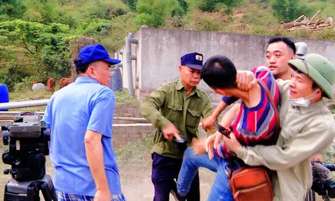 Phóng viên báo Dân Việt bị cản trở khi đang tác nghiệp đúng pháp luật