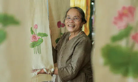 Hà Nội vinh danh 8 nữ nghệ nhân: Những người giữ gìn và phát triển nghề truyền thống