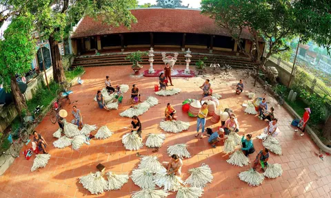 Khúc Ca Làng Nghề chào mừng Festival Bảo tồn và Phát triển Làng nghề Quốc tế 2025