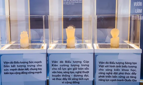 Chính thức mở cổng bình chọn trực tuyến cho giải thưởng "Vinh danh người truyền lửa"