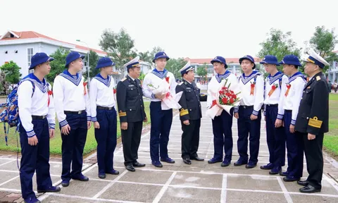 Để mỗi chiến sĩ mới đều tự hào khi trở thành bộ đội Hải quân