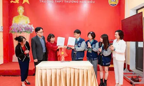 Viện Khoa học Giáo dục Toàn cầu và Trường THPT Trương Hán Siêu (Ninh Bình) ký thỏa thuận hợp tác