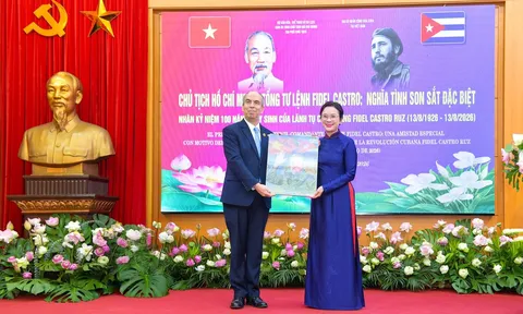 Chủ tịch Hồ Chí Minh - Tổng Tư lệnh Fidel Castro: Nghĩa tình son sắt đặc biệt