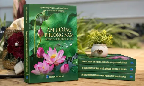 Thượng tá, Nghệ sĩ Ưu tú Hương Giang ra mắt cuốn sách “Âm hưởng phương Nam trong ca khúc đương đại”