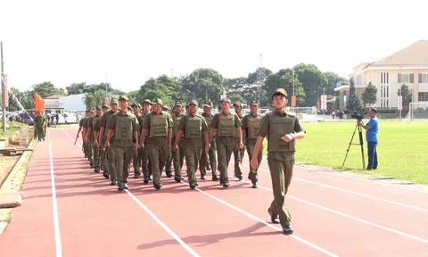 Di Linh tổ chức Lễ ra mắt lực lượng tham gia bảo vệ an ninh, trật tự cơ sở