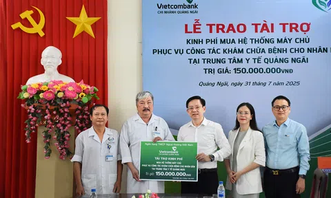 Vietcombank Quảng Ngãi: Tài trợ kinh phí đầu tư hệ thống máy chủ cho Trung tâm Y tế Quảng Ngãi