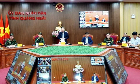 Quảng Ngãi: Hoàn thành di dời gần 27 nghìn hộ dân, với hơn 89 nghìn người đến nơi tránh trú an toàn trước khi cơn bão 13 vào đất liền