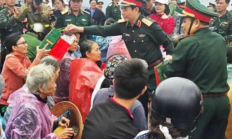 Gia Lai: Quân và dân đoàn kết chung sức khắc phục hậu quả bão lũ, nhanh chóng ổn định đời sống