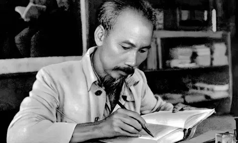 President Ho Chi Minh and the Vietnamese Revolutionary Press