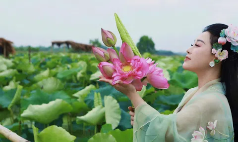 NSƯT Hương Giang chia sẻ về tầm quang trọng của việc giáo dục và biểu diễn ca khúc mang âm hương dân ca