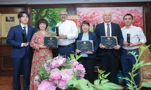 Anh hùng Lao động Thái Hương: Nhà lãnh đạo xuất sắc trong phát triển bền vững Toàn cầu 2025