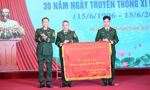 Xí nghiệp 296 (Tổng công ty 319, Bộ Quốc phòng) long trọng tổ chức Lễ kỷ niệm 30 năm Ngày truyền thống và đón nhận Thư khen của Bộ trưởng Bộ Quốc phòng