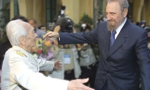 Đại tướng Võ Nguyên Giáp - Tổng tư lệnh Fidel Castro: Sự gặp gỡ lý tưởng cách mạng của hai huyền thoại thế kỷ XX