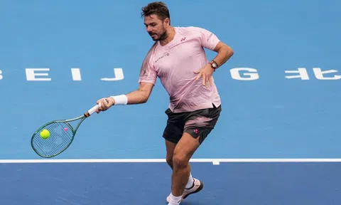 Lịch thi đấu tennis 3/10: Wawrinka đụng 'Máy giao bóng' ngày ra quân Thượng Hải Masters