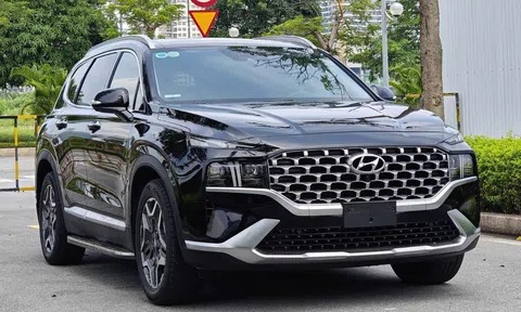 Hyundai SantaFe 2021 rao bán với giá ngỡ ngàng sau 3 năm sử dụng