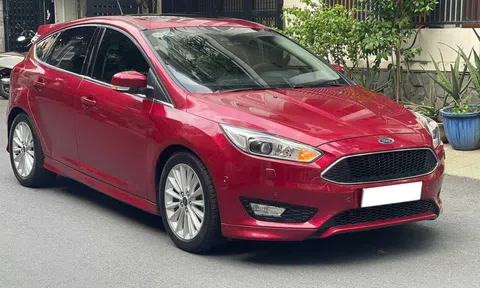 Bất ngờ với mức khấu hao của Ford Focus 2016 sau 8 năm lăn bánh