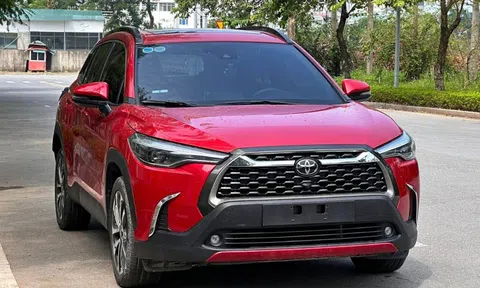 Sử dụng 3 năm, Toyota Corolla Cross 2021 rao bán với giá ngỡ ngàng