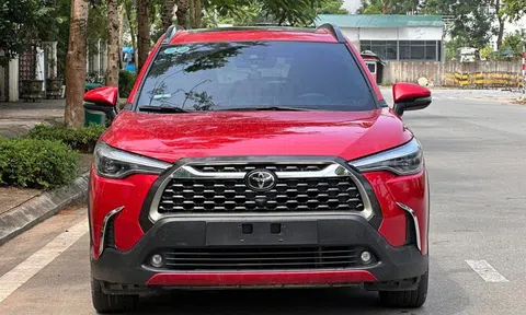 Toyota Corolla Cross 2021 lăn bánh 3 năm lên sàn xe cũ với giá bao nhiêu?