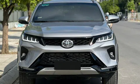 Toyota Fortuner 2024 chạy ‘siêu lướt’ 8.000 km lên sàn xe cũ với giá khó tin