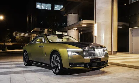 Rolls-Royce tập trung vào xe điện, lựa chọn con đường không hệ truyền động hybrid