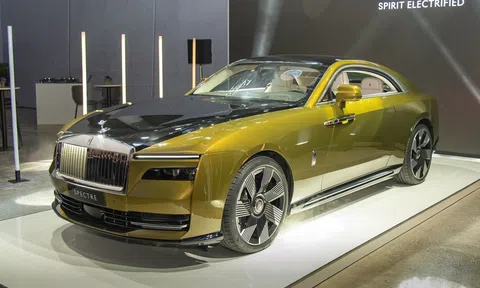 Xe điện siêu sang Rolls-Royce Spectre tiêu thụ điện nhiều gấp đôi VinFast VF 9