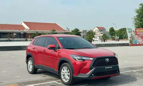 Toyota Corolla Cross 2021 rao bán rẻ ngỡ ngàng sau 3 năm lăn bánh