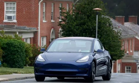 Tesla ngừng sản xuất Model 3 phiên bản tiêu chuẩn