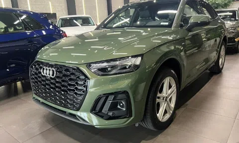 Cận cảnh Audi Q5 Sportback tại đại lý, giá niêm yết chỉ từ 2,49 tỷ đồng