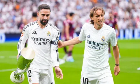 CHÍNH THỨC: Real Madrid gia hạn hợp đồng với 'kỷ lục gia' C1