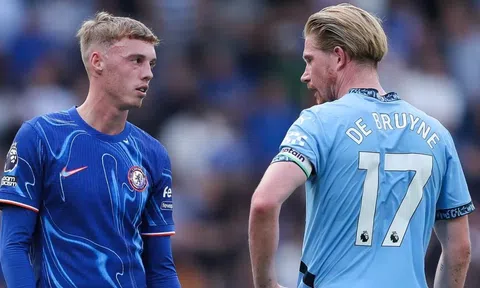 Cole Palmer chính thức vượt mặt De Bruyne