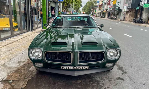 Chiêm ngưỡng hàng hiếm Pontiac Firebird của 'vua cà phê' Đặng Lê Nguyên Vũ