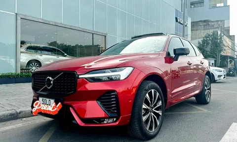 Volvo XC60 B6 Ultimate Dark 2023 giữ giá khó tin dù đã lăn bánh hơn 30.000 km