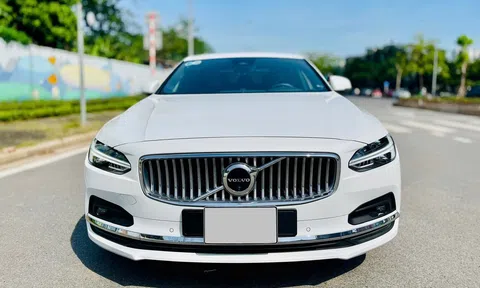 Lăn bánh 2 năm, xe sang Volvo S90 LWB 2022 được chủ nhân bán lại với giá khó tin