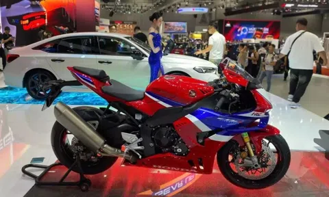 Honda ra mắt mô tô phân khối lớn CBR1000RR-R tại Việt Nam, giá bán 1,052 tỷ đồng