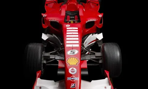 Chiếc Ferrari F1 cuối cùng của huyền thoại Michael Schumacher sắp được bán với mức giá kỷ lục?