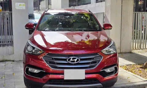 Hyundai SantaFe 2018 rao bán ngang xe hạng B sau 6 năm lăn bánh