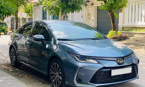 Toyota Corolla Altis 2022 rao bán khó tin sau chưa đầy 2 năm lăn bánh