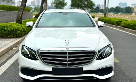 Mercedes E200 2019 rao bán ngang ngửa Toyota Camry sau 5 năm lăn bánh