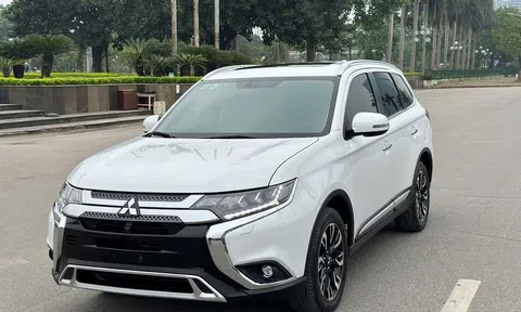 Sau 4 năm lăn bánh, Mitsubishi Outlander 2020 lên sàn xe cũ với giá ngỡ ngàng