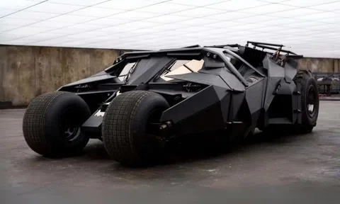 Siêu xe Batmobile của ‘Người Dơi’ có giá 2,99 triệu USD, sản xuất giới hạn chỉ 10 chiếc