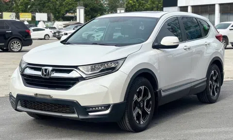 Lăn bánh 10 vạn km, Honda CR-V 2019 ‘full option’ trượt giá ngang một chiếc Kia Morning