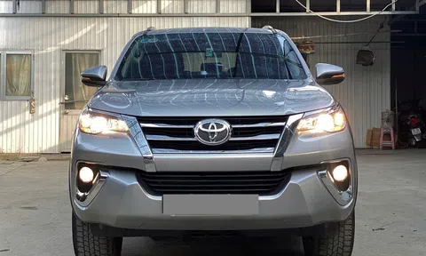 Lăn bánh hơn 5 năm, SUV 7 chỗ Toyota Fortuner 2018 lên sàn xe cũ với giá thế nào?