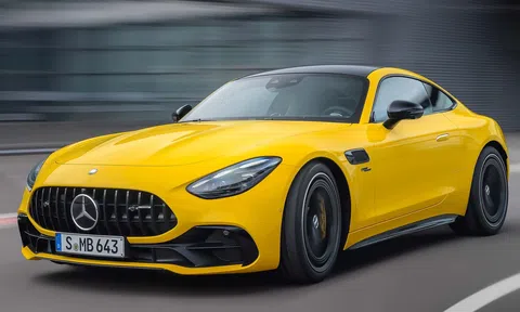 Mercedes-AMG GT43 Coupe 2025 gây sốc với mức giá niêm yết "đắt đỏ"