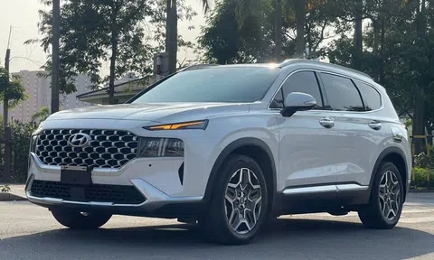 Sau 2 năm sử dụng, Hyundai Santa Fe 2022 máy dầu lên sàn xe cũ với giá thế nào?