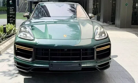 Porsche Cayenne Turbo GT 2022 lướt đầu tiên lên sàn xe cũ sau 2 năm sử dụng tại Việt Nam