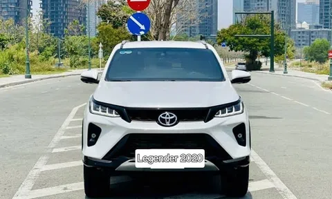 Sử dụng 4 năm, SUV 7 chỗ Toyota Fortuner Legender 2020 lên sàn xe cũ với giá thế nào?