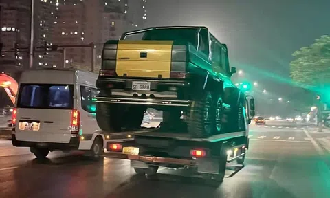 Siêu phẩm Mercedes-Benz G63 AMG 6x6 tại Việt Nam bất ngờ khoác bộ áo mới cùng biển số đặc biệt