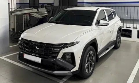 Vừa lăn bánh 17km, Hyundai Tucson 2024 còn chưa bóc hết nội thất đã chịu khấu hao đáng kể