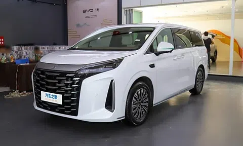 BYD Xia PHEV trình làng: 'Ăn xăng' 5,3 lít/100 km, giá khởi điểm quy đổi từ 865 triệu đồng