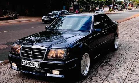 Mercedes-Benz E-Class 1993 từ bãi phế liệu hồi sinh qua bàn tay thợ Việt